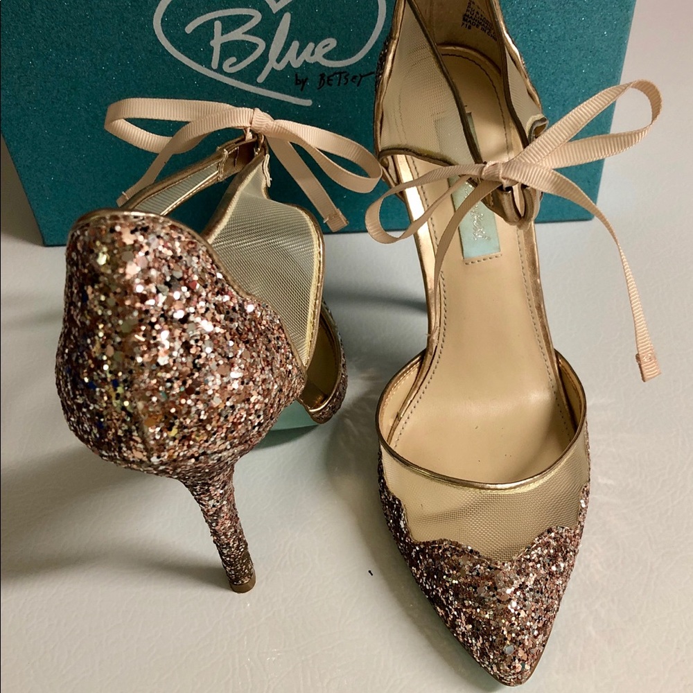 Beautiful Betsy Johnson Heels!